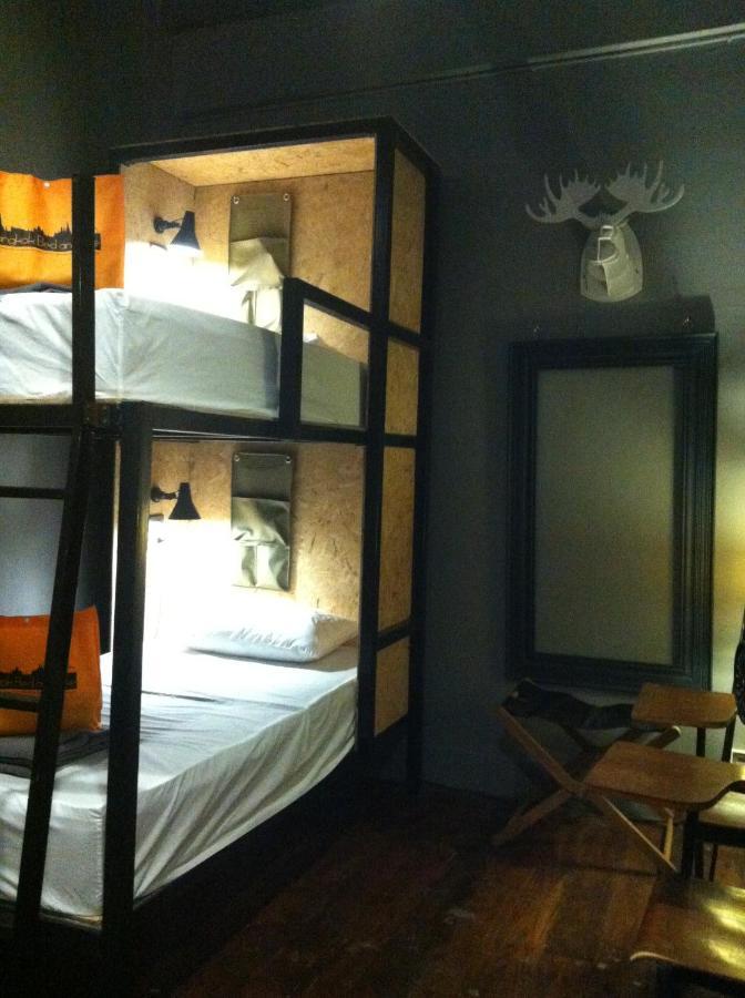 Ostello Bangkok Bed And Bike Esterno foto